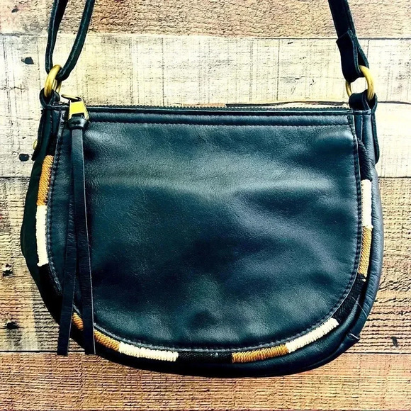 NWOT The Sak Sayulita Leather Saddle Bag - Picture 2 of 10